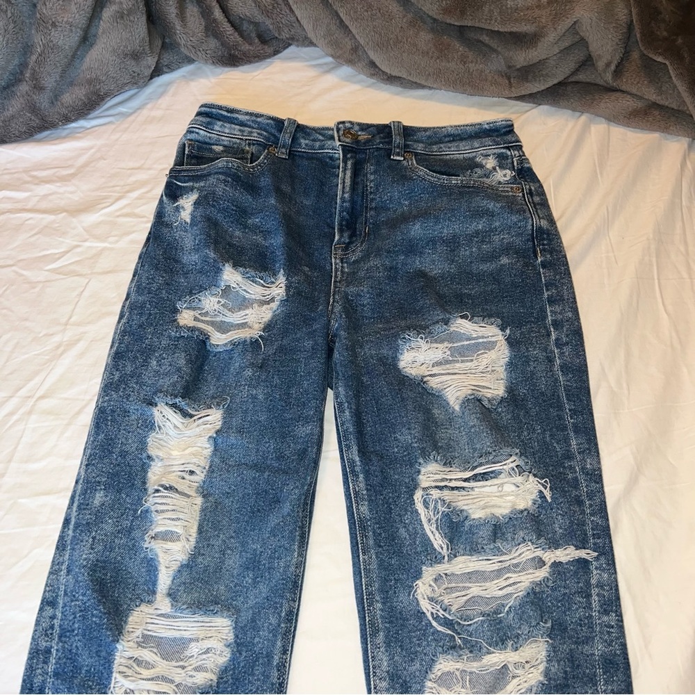 AE Mom Jean with Rips